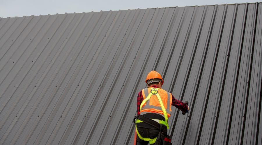 Professional gutter cleaning in East Haven, CT